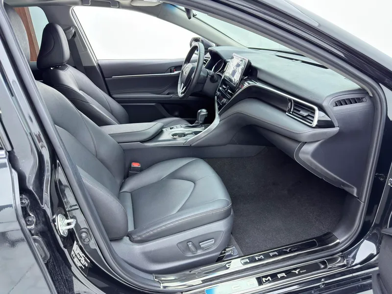 Toyota Camry 2021 Dual Power 2.5HGVP Leading Edition interior photo 14 Toyota Camry 2021 Dual Power 2.5HGVP Leading Edition interior photo 14