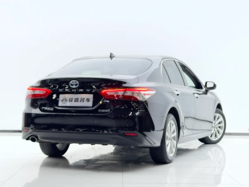 Toyota Camry 2021 Dual Power 2.5HGVP Leading Edition interior photo 17 Toyota Camry 2021 Dual Power 2.5HGVP Leading Edition interior photo 17