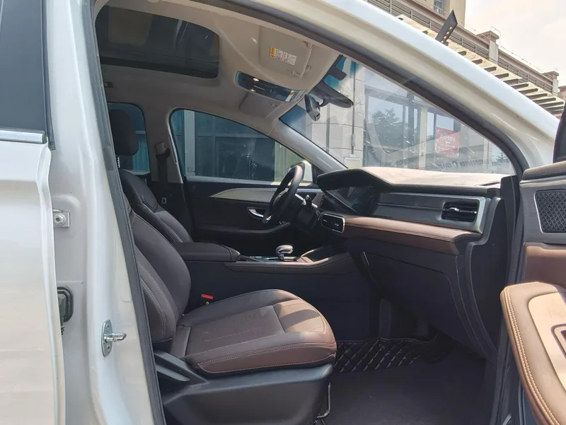 Jetour X90 PLUS 2023 1.6TD DCT Villa interior photo 12 Jetour X90 PLUS 2023 1.6TD DCT Villa interior photo 12