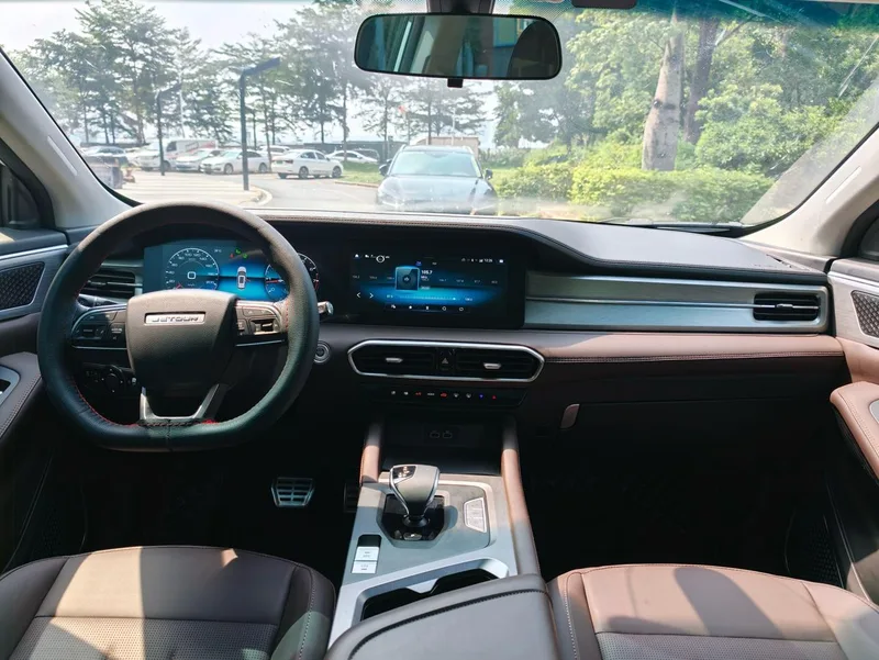 Jetour X90 PLUS 2023 1.6TD DCT Villa interior photo 14 Jetour X90 PLUS 2023 1.6TD DCT Villa interior photo 14