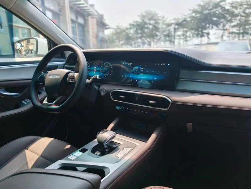 Jetour X90 PLUS 2023 1.6TD DCT Villa interior photo 16 Jetour X90 PLUS 2023 1.6TD DCT Villa interior photo 16