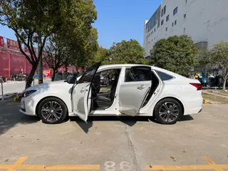 Changan Raeton CC 2022 Blue Whale Edition 1.5T DCT Premium Trim interior photo 16