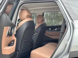 Chery Tiggo 8L 2024 2.0T Auto Premium Edition interior photo 11 Chery Tiggo 8L 2024 2.0T Auto Premium Edition interior photo 11