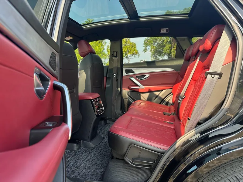 Jetour X70 PLUS 2023 1.6T DCT Strong person PLUS 7 seat exterior photo 8 Jetour X70 PLUS 2023 1.6T DCT Strong person PLUS 7 seat exterior photo 8