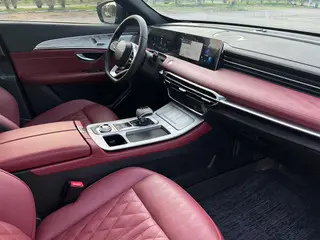 Jetour X70 PLUS 2023 1.6T DCT Strong person PLUS 7 seat interior photo 17 Jetour X70 PLUS 2023 1.6T DCT Strong person PLUS 7 seat interior photo 17