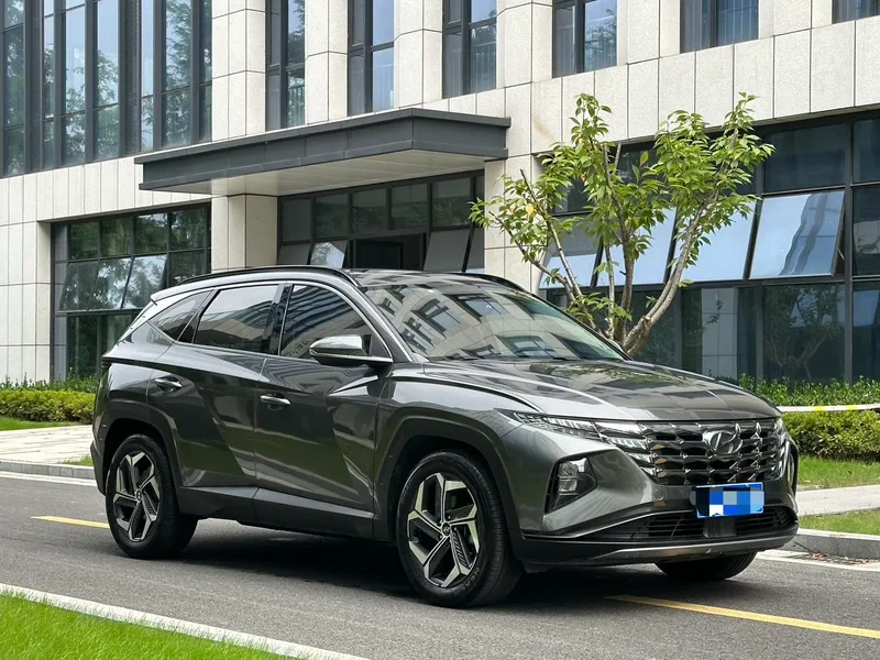 Hyundai Tucson 2021 Tucson L 1.5T LUX Two-wheel-drive Prestige Edition exterior photo 3 Hyundai Tucson 2021 Tucson L 1.5T LUX Two-wheel-drive Prestige Edition exterior photo 3