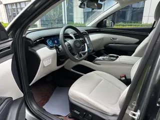 Hyundai Tucson 2021 Tucson L 1.5T LUX Two-wheel-drive Prestige Edition exterior photo 4 Hyundai Tucson 2021 Tucson L 1.5T LUX Two-wheel-drive Prestige Edition exterior photo 4