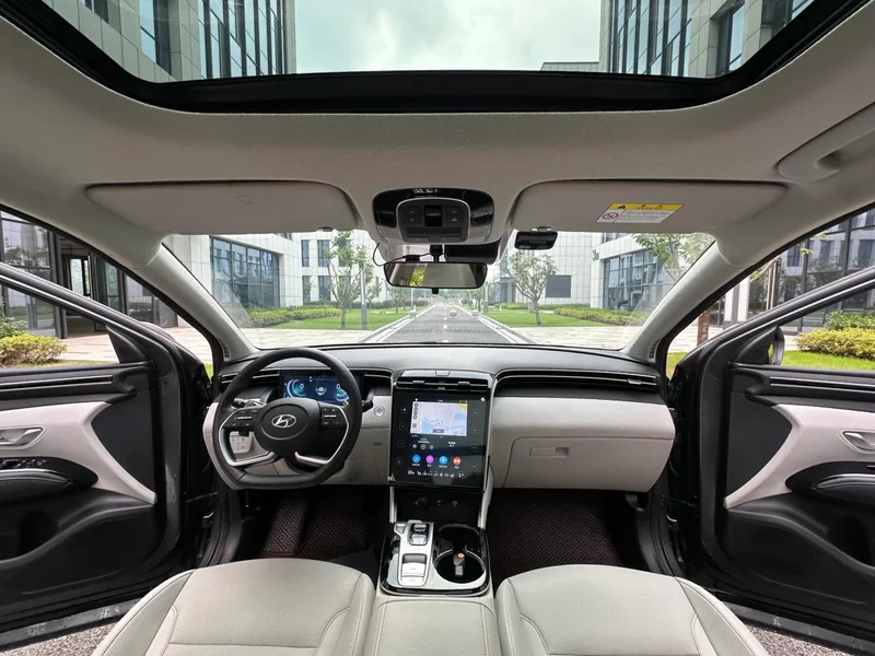 Hyundai Tucson 2021 Tucson L 1.5T LUX Two-wheel-drive Prestige Edition interior photo 15 Hyundai Tucson 2021 Tucson L 1.5T LUX Two-wheel-drive Prestige Edition interior photo 15