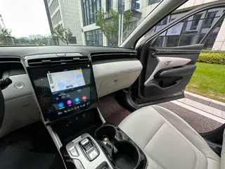 Hyundai Tucson 2021 Tucson L 1.5T LUX Two-wheel-drive Prestige Edition interior photo 19 Hyundai Tucson 2021 Tucson L 1.5T LUX Two-wheel-drive Prestige Edition interior photo 19
