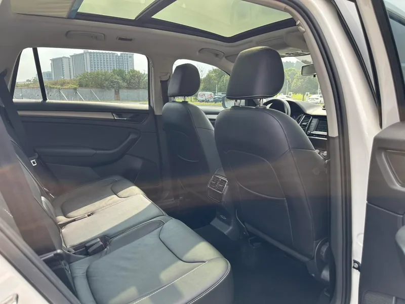 Skoda Kodiaq 2017 TSI330 5 Version de luxe à deux roues motrices intérieur photo 10 Skoda Kodiaq 2017 TSI330 5 Version de luxe à deux roues motrices intérieur photo 10