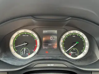 Skoda Kodiaq 2017 TSI330 5 Version de luxe à deux roues motrices intérieur photo 15 Skoda Kodiaq 2017 TSI330 5 Version de luxe à deux roues motrices intérieur photo 15