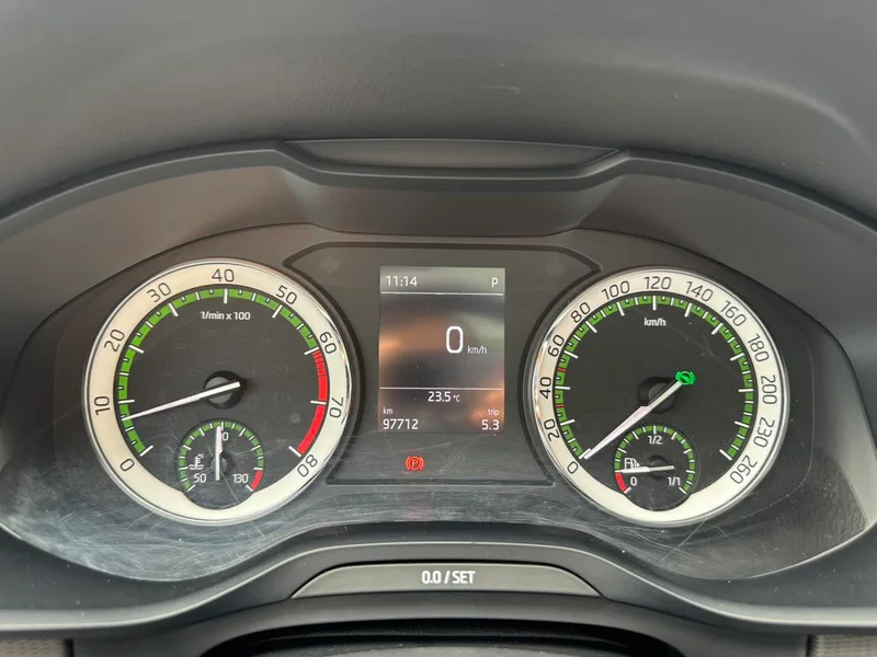 Skoda Kodiaq 2017 TSI330 5 Version de luxe à deux roues motrices intérieur photo 15 Skoda Kodiaq 2017 TSI330 5 Version de luxe à deux roues motrices intérieur photo 15