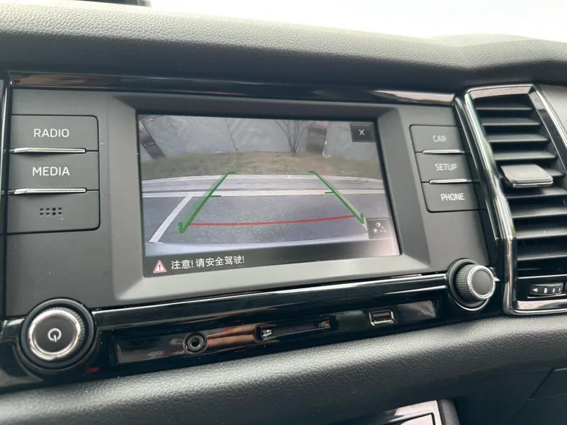 Skoda Kodiaq 2017 TSI330 5 Version de luxe à deux roues motrices intérieur photo 17 Skoda Kodiaq 2017 TSI330 5 Version de luxe à deux roues motrices intérieur photo 17