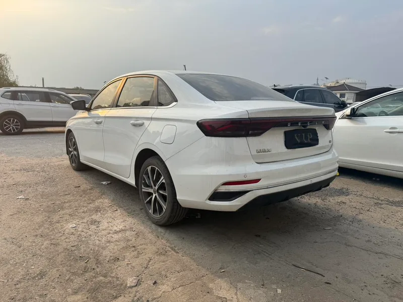 Geely Emgrand 2022 4th Gen 1.5L CVT Premium Trim exterior photo 6 Geely Emgrand 2022 4th Gen 1.5L CVT Premium Trim exterior photo 6