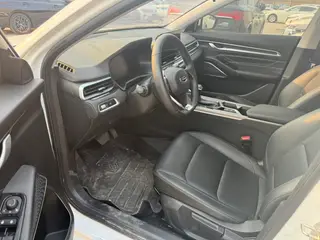 Geely Emgrand 2022 4th Gen 1.5L CVT Premium Trim interior photo 7 Geely Emgrand 2022 4th Gen 1.5L CVT Premium Trim interior photo 7