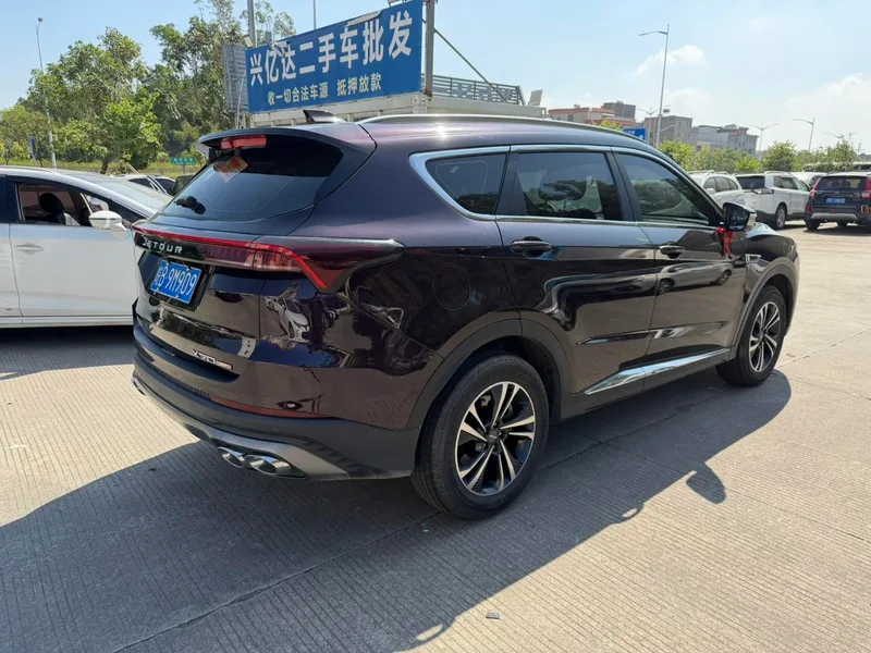 Jetour X70 PLUS 2022 1.5T CVT mountain 5 seat interior photo 7 Jetour X70 PLUS 2022 1.5T CVT mountain 5 seat interior photo 7