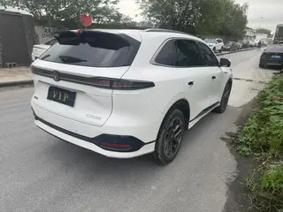 Changan CS75 PLUS 2025 Fourth generation 1.5T New Blue Whale Wisdom Enjoy interior photo 9