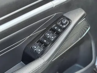 Geely Emgrand 2022 4th Gen 1.5L CVT Elite-type exterior photo 8 Geely Emgrand 2022 4th Gen 1.5L CVT Elite-type exterior photo 8