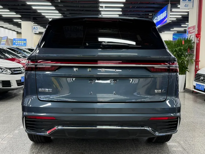 Geely Monjaro 2024 2.0TD High-power automatic two-wheel drive cloud version interior photo 9 Geely Monjaro 2024 2.0TD High-power automatic two-wheel drive cloud version interior photo 9