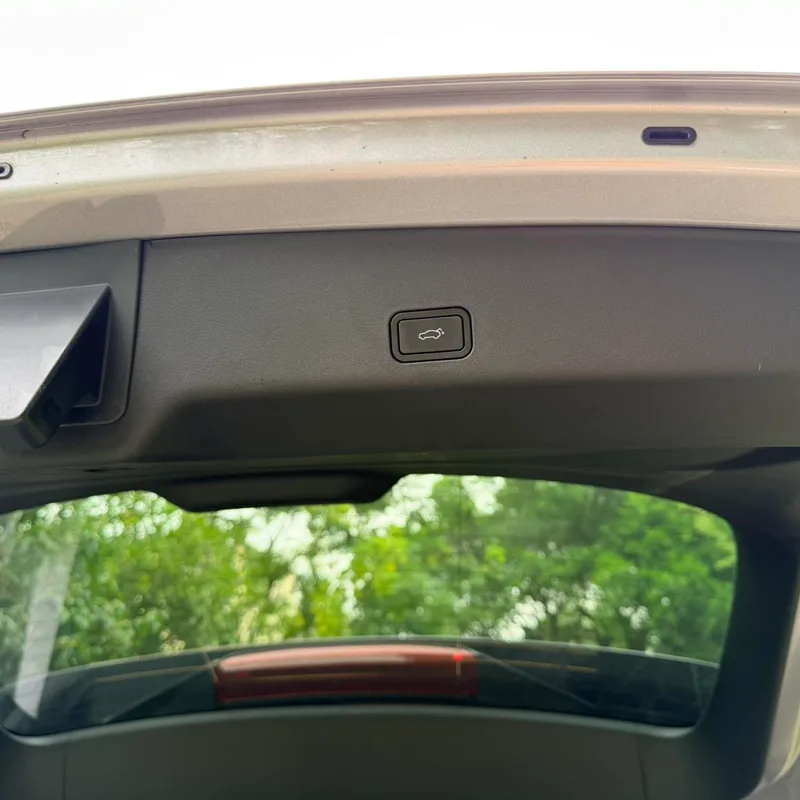 Geely Monjaro 2021 2.0TD High-power automatic four-wheel drive flagship interior photo 12 Geely Monjaro 2021 2.0TD High-power automatic four-wheel drive flagship interior photo 12