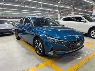 Hyundai Elantra 2022 1.5L CVT GLX Versión de élite exterior foto 3 Hyundai Elantra 2022 1.5L CVT GLX Versión de élite exterior foto 3