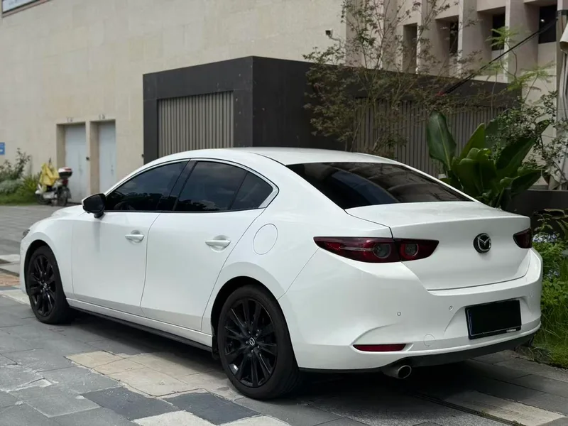 Mazda Mazda3 Axela 2023 2.0L Auto Quality Edition exterior photo 3 Mazda Mazda3 Axela 2023 2.0L Auto Quality Edition exterior photo 3