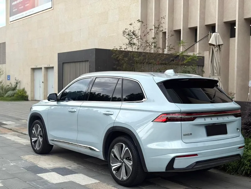 Geely Monjaro 2022 1.5T Thor Hi·F Versión híbrida gasolina-eléctrica Super Xun interior foto 12 Geely Monjaro 2022 1.5T Thor Hi·F Versión híbrida gasolina-eléctrica Super Xun interior foto 12