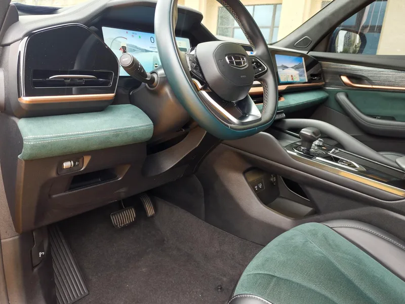 Geely Monjaro 2021 2.0TD DCT EVO Type de sagesse à deux roues motrices intérieur photo 11 Geely Monjaro 2021 2.0TD DCT EVO Type de sagesse à deux roues motrices intérieur photo 11