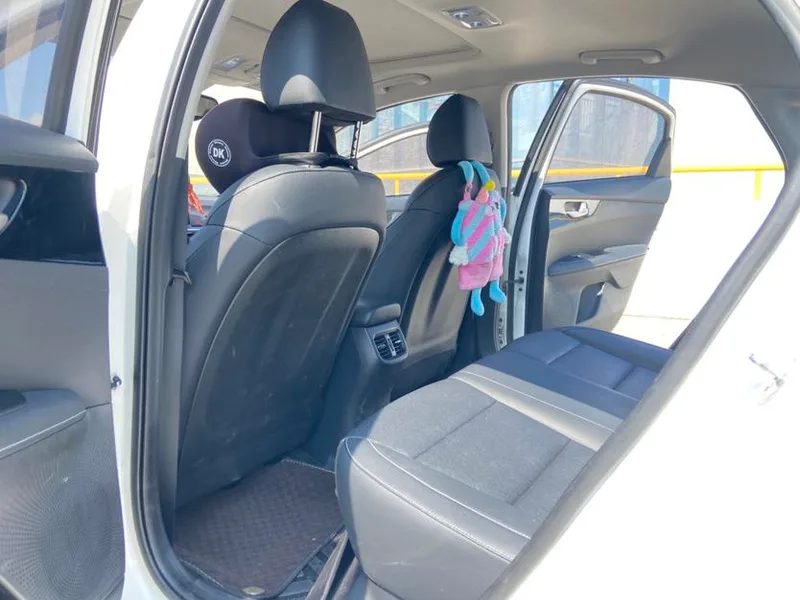 Kia K3 2019 1.5L CVT Smart Internet Edition interior photo 7