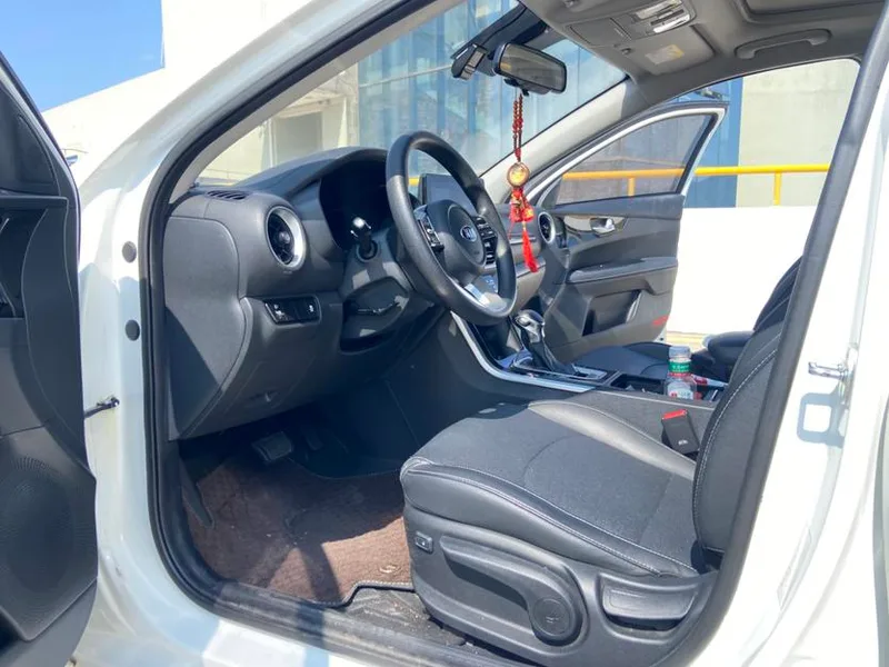 Kia K3 2019 1.5L CVT Smart Internet Edition interior photo 8