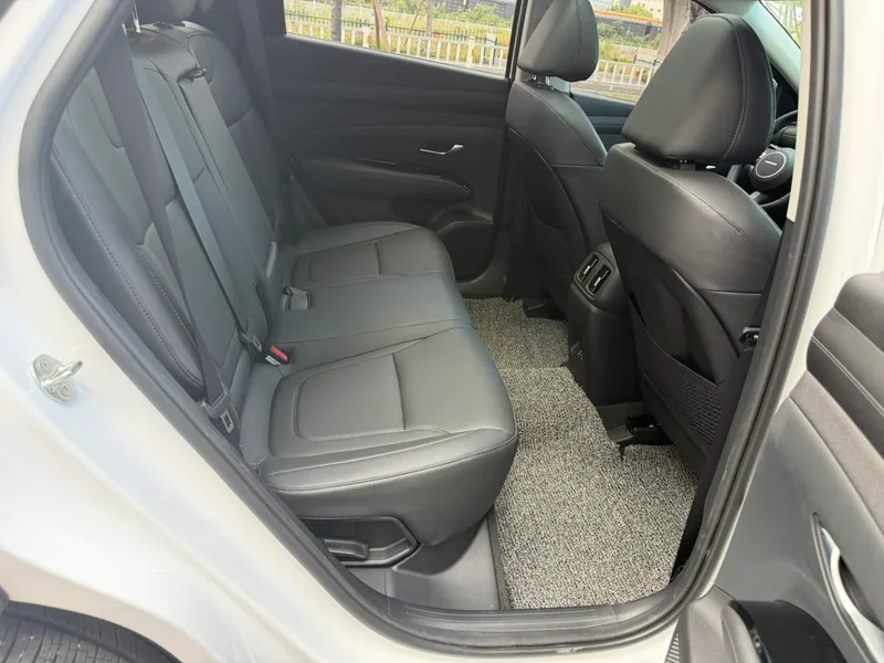 Hyundai Tucson 2025 Tucson L 1.5T TOP Flagship Edition interior photo 17 Hyundai Tucson 2025 Tucson L 1.5T TOP Flagship Edition interior photo 17
