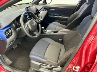 Toyota C-HR 2018 2.0L Leading Edition China V exterior photo 6