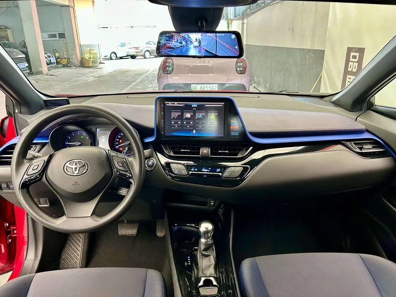 Toyota C-HR 2018 2.0L Leading Edition China V exterior photo 8