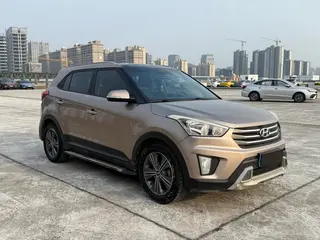 Hyundai ix25 2015 1.6L Tipo inteligente de tracción automática en dos ruedas GLS exterior foto 3 Hyundai ix25 2015 1.6L Tipo inteligente de tracción automática en dos ruedas GLS exterior foto 3