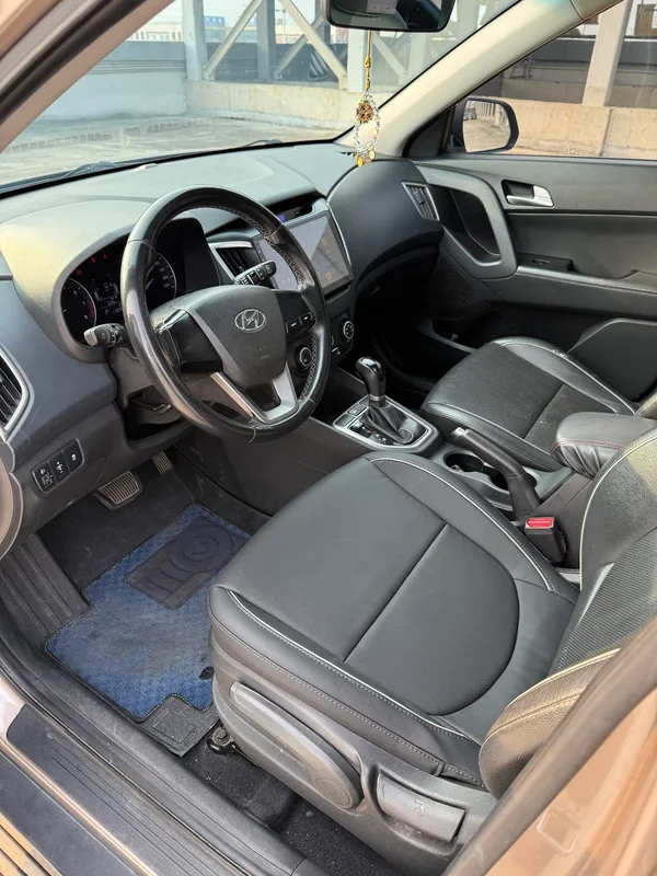 Hyundai ix25 2015 1.6L Tipo inteligente de tracción automática en dos ruedas GLS interior foto 9 Hyundai ix25 2015 1.6L Tipo inteligente de tracción automática en dos ruedas GLS interior foto 9