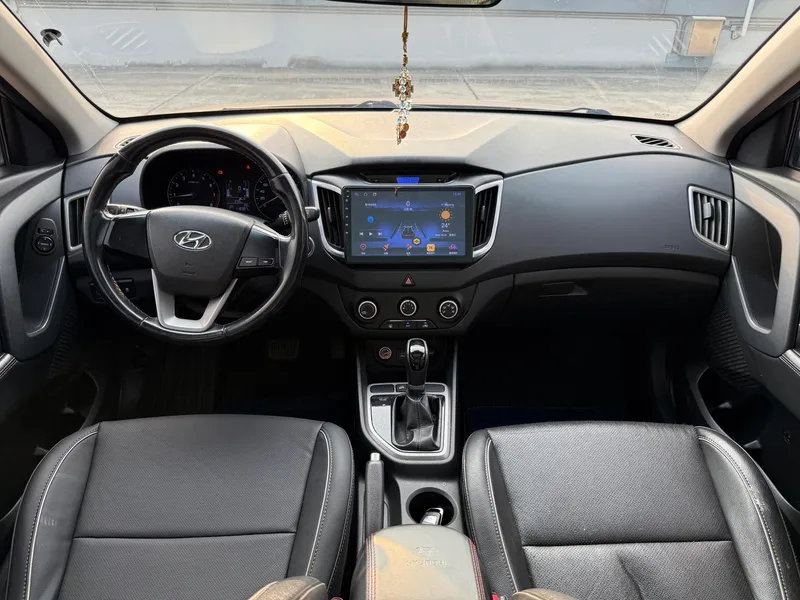 Hyundai ix25 2015 1.6L Tipo inteligente de tracción automática en dos ruedas GLS interior foto 12 Hyundai ix25 2015 1.6L Tipo inteligente de tracción automática en dos ruedas GLS interior foto 12