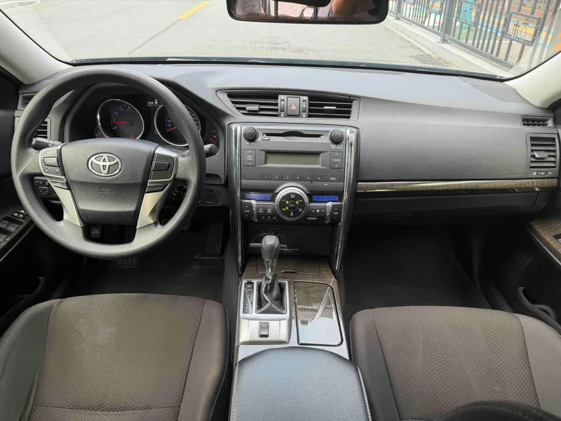 Toyota Reiz 2013 2.5S Jing Rui Edition interior photo 13 Toyota Reiz 2013 2.5S Jing Rui Edition interior photo 13