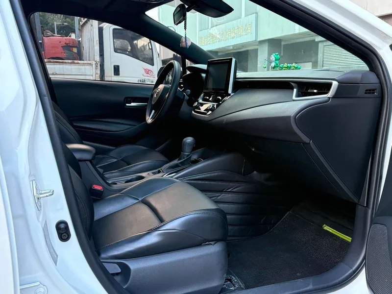 Toyota Levin 2022 185T CVT Luxury Edition interior photo 10 Toyota Levin 2022 185T CVT Luxury Edition interior photo 10