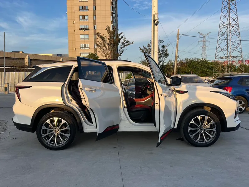 Changan CS75 PLUS 2021 2.0T Automatic pilot type interior photo 12