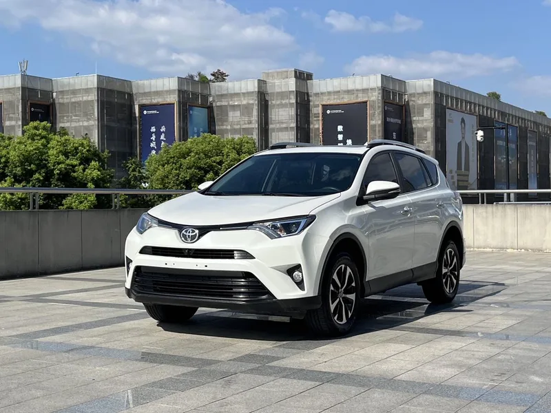 Toyota RAV4 2016 2.0L CVT Versión cómoda con tracción en dos ruedas exterior foto 1 Toyota RAV4 2016 2.0L CVT Versión cómoda con tracción en dos ruedas exterior foto 1