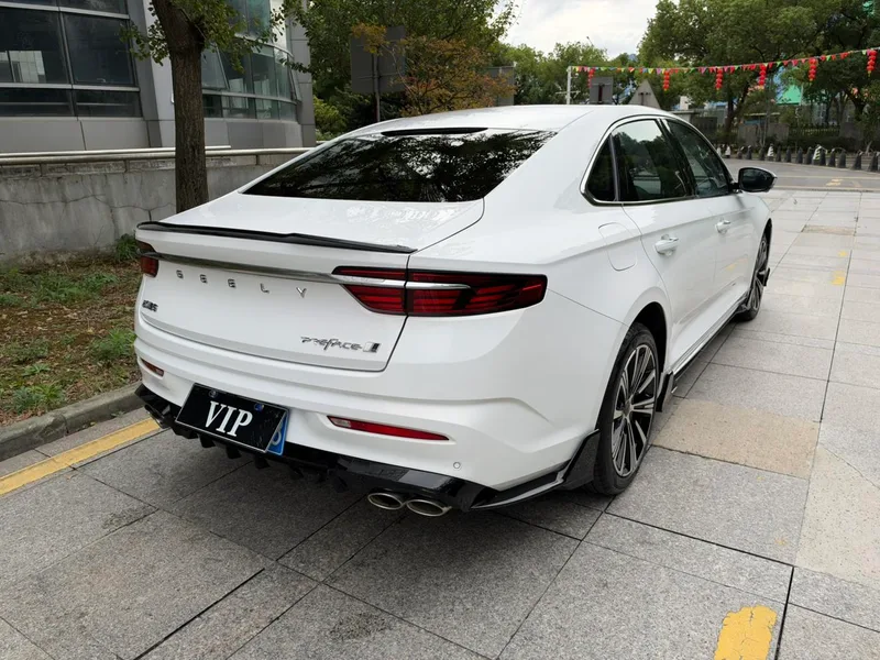 Geely Preface 2025 2.0T Oriental Yao Star Edition interior photo 15 Geely Preface 2025 2.0T Oriental Yao Star Edition interior photo 15