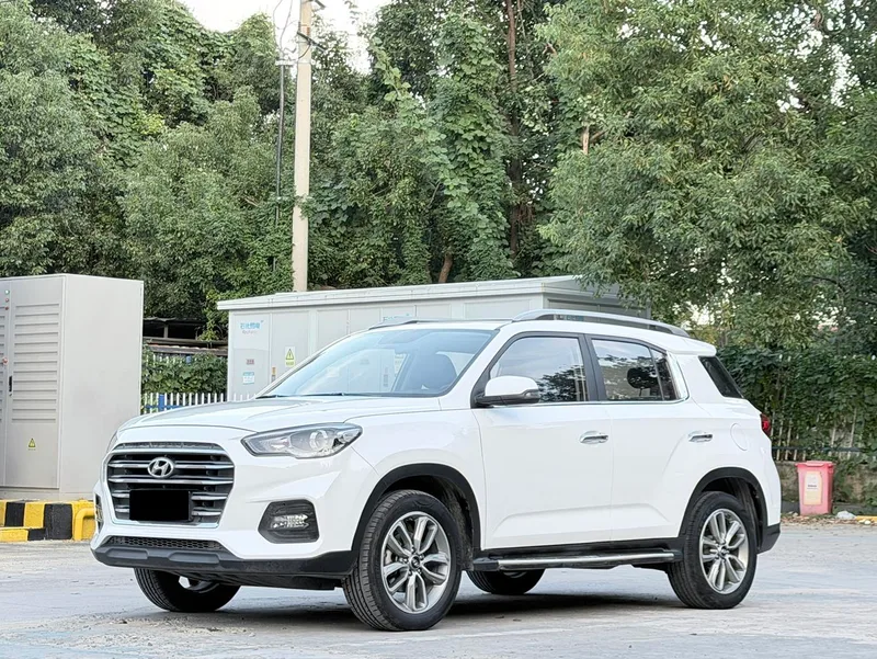 Hyundai ix35 2019 2.0L Automatic two-wheel drive Zhiyong Enjoyment Edition Country VI exterior photo 1 Hyundai ix35 2019 2.0L Automatic two-wheel drive Zhiyong Enjoyment Edition Country VI exterior photo 1