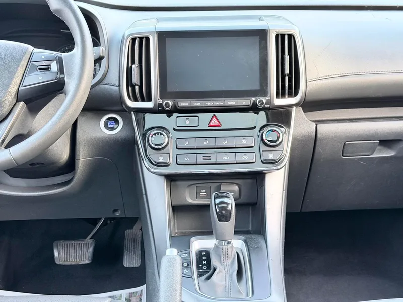 Hyundai ix35 2019 2.0L Automatic two-wheel drive Zhiyong Enjoyment Edition Country VI interior photo 12 Hyundai ix35 2019 2.0L Automatic two-wheel drive Zhiyong Enjoyment Edition Country VI interior photo 12