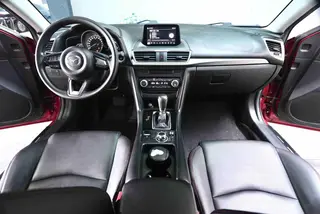 Mazda Mazda3 Axela 2017 Three-box 1.5L Automatic Luxury Model China V interior photo 11