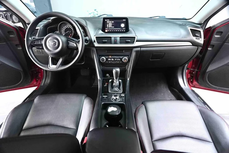 Mazda Mazda3 Axela 2017 Three-box 1.5L Automatic Luxury Model China V interior photo 11