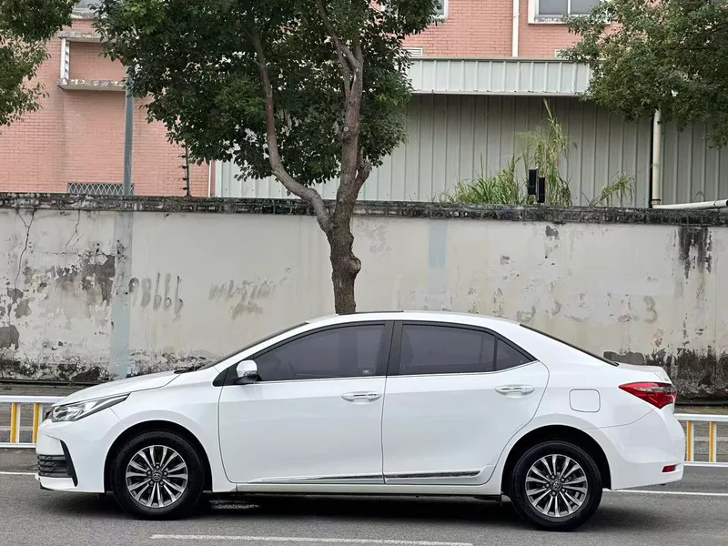 Toyota Corolla 2017 Restyling 1.2T S-CVT GL-i China V exterior photo 4 Toyota Corolla 2017 Restyling 1.2T S-CVT GL-i China V exterior photo 4