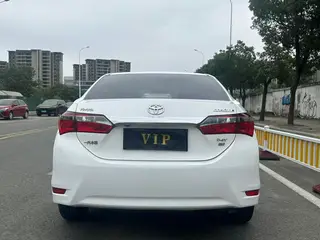 Toyota Corolla 2017 Restyling 1.2T S-CVT GL-i China V interior photo 7 Toyota Corolla 2017 Restyling 1.2T S-CVT GL-i China V interior photo 7