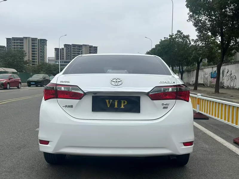 Toyota Corolla 2017 Restyling 1.2T S-CVT GL-i China V interior photo 7 Toyota Corolla 2017 Restyling 1.2T S-CVT GL-i China V interior photo 7