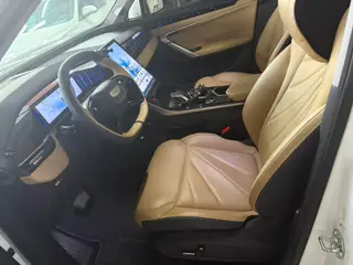 Geely Boyue L 2023 1.5TD DCT Премиальная комплектация интерьер фото 8