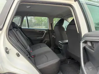 Toyota RAV4 2020 2.0L CVT Two-wheel drive urban version interior photo 14
